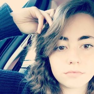 Meet your Posher, Steffi